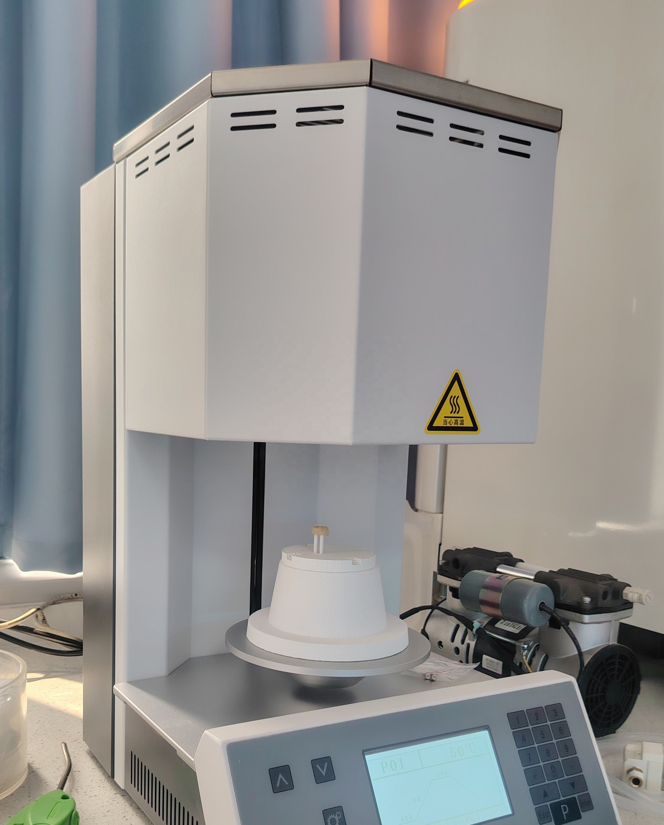 Dental Lab Equipment Automatic Programmable Dental Vacuum Pump Porcelain Furnace Oven